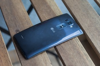 LG G Flex 2 (12).jpg